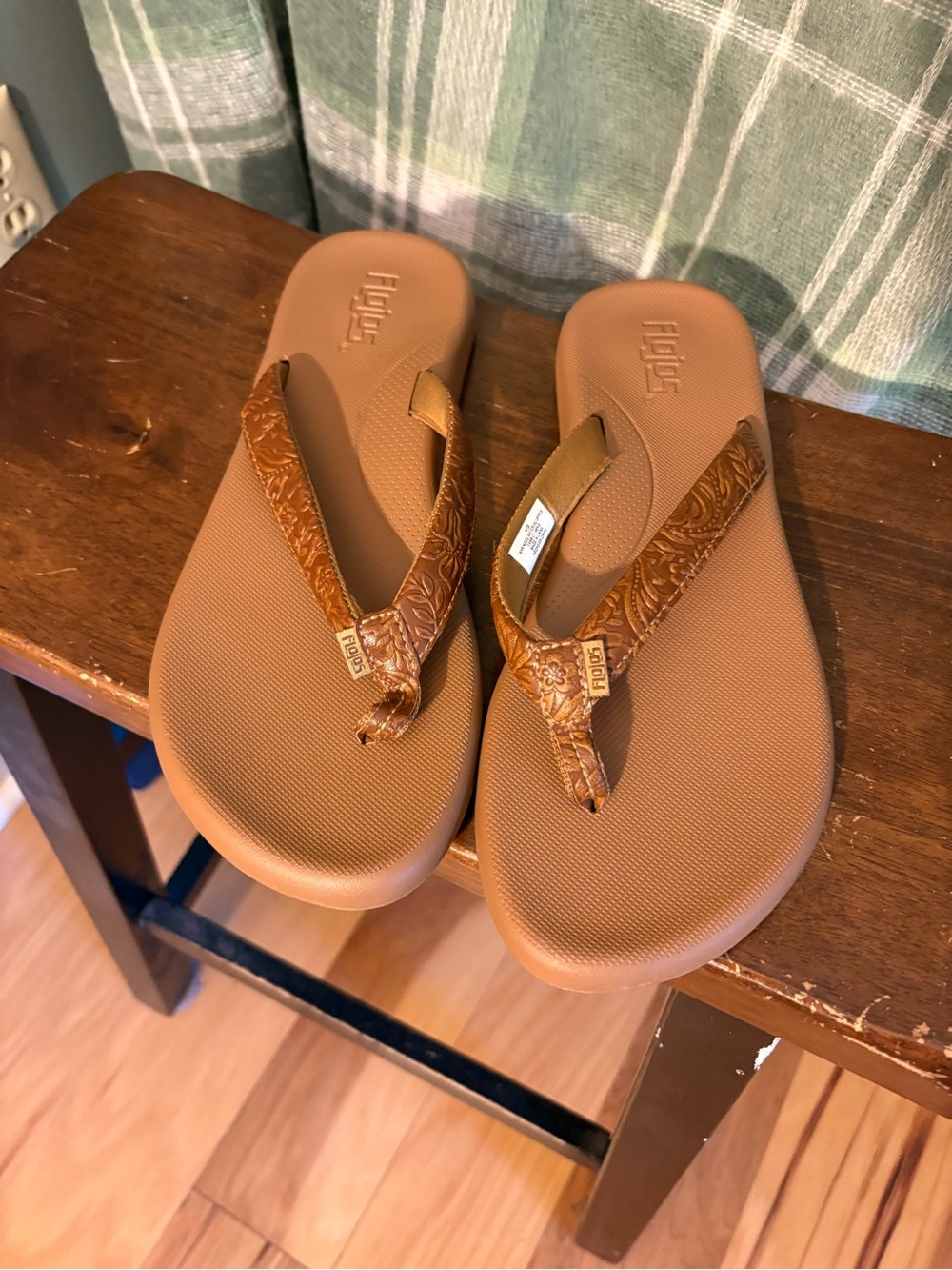 Flojos Rosita Artisan Brown Floral-Textured Flip Flop Sandals 10
